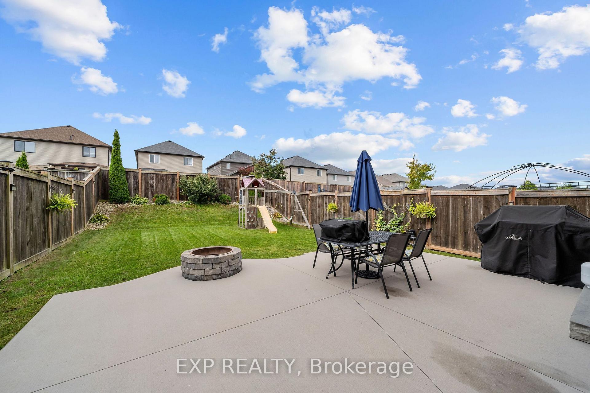 Photo 24 of 2700 Foxbend Link, London, North S — HOMEH