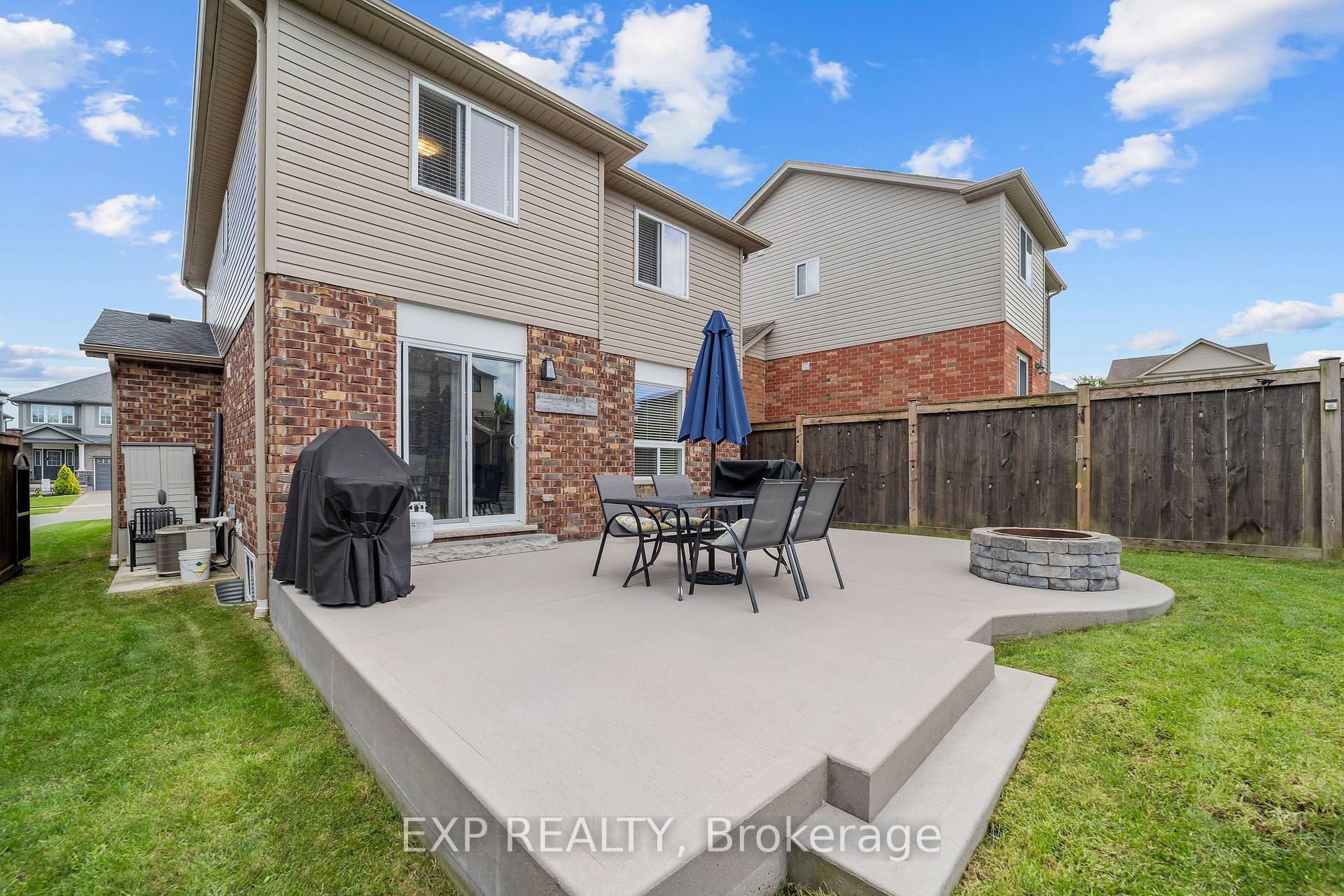 Photo 26 of 2700 Foxbend Link, London, North S — HOMEH