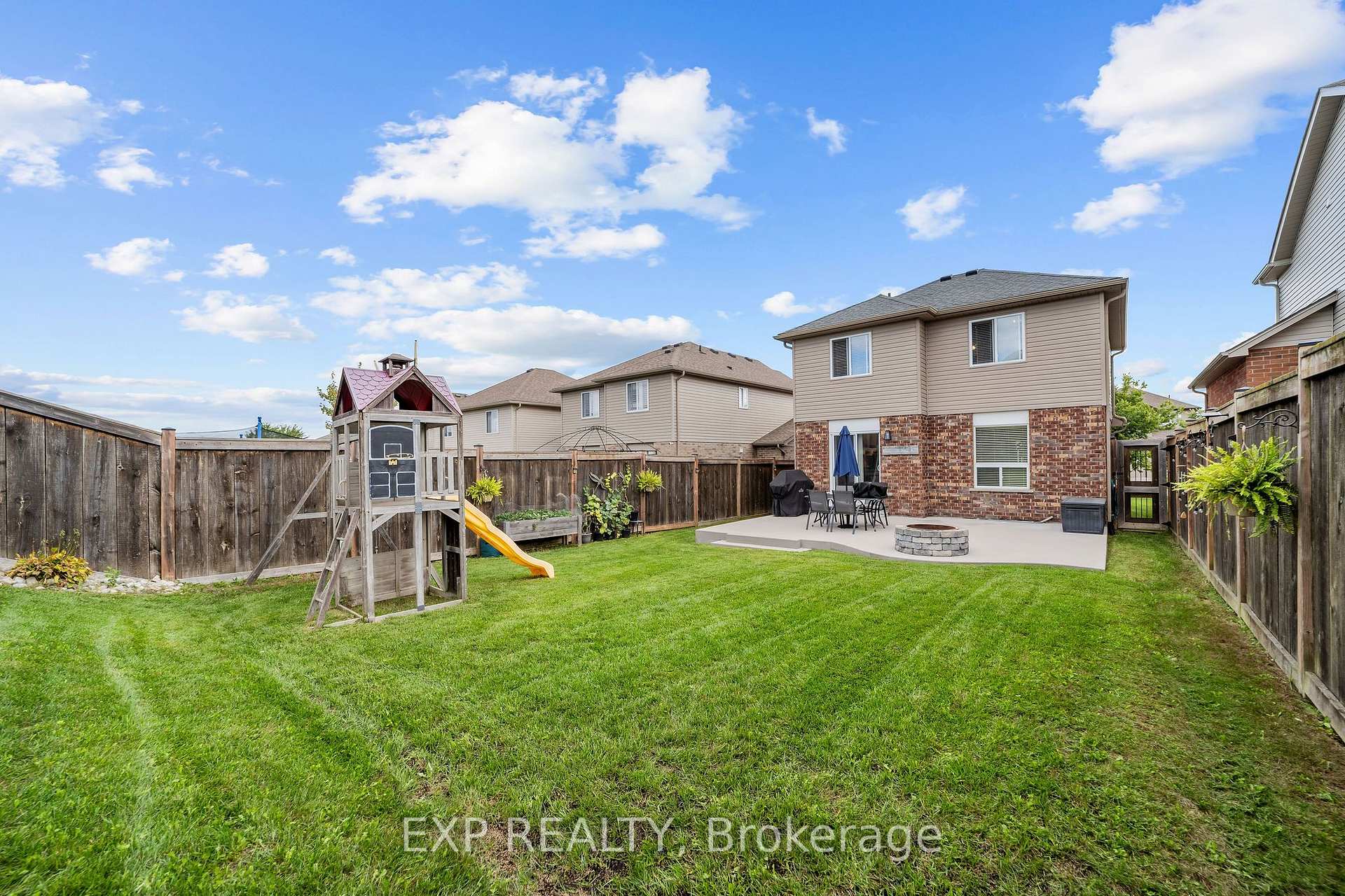 Photo 29 of 2700 Foxbend Link, London, North S — HOMEH