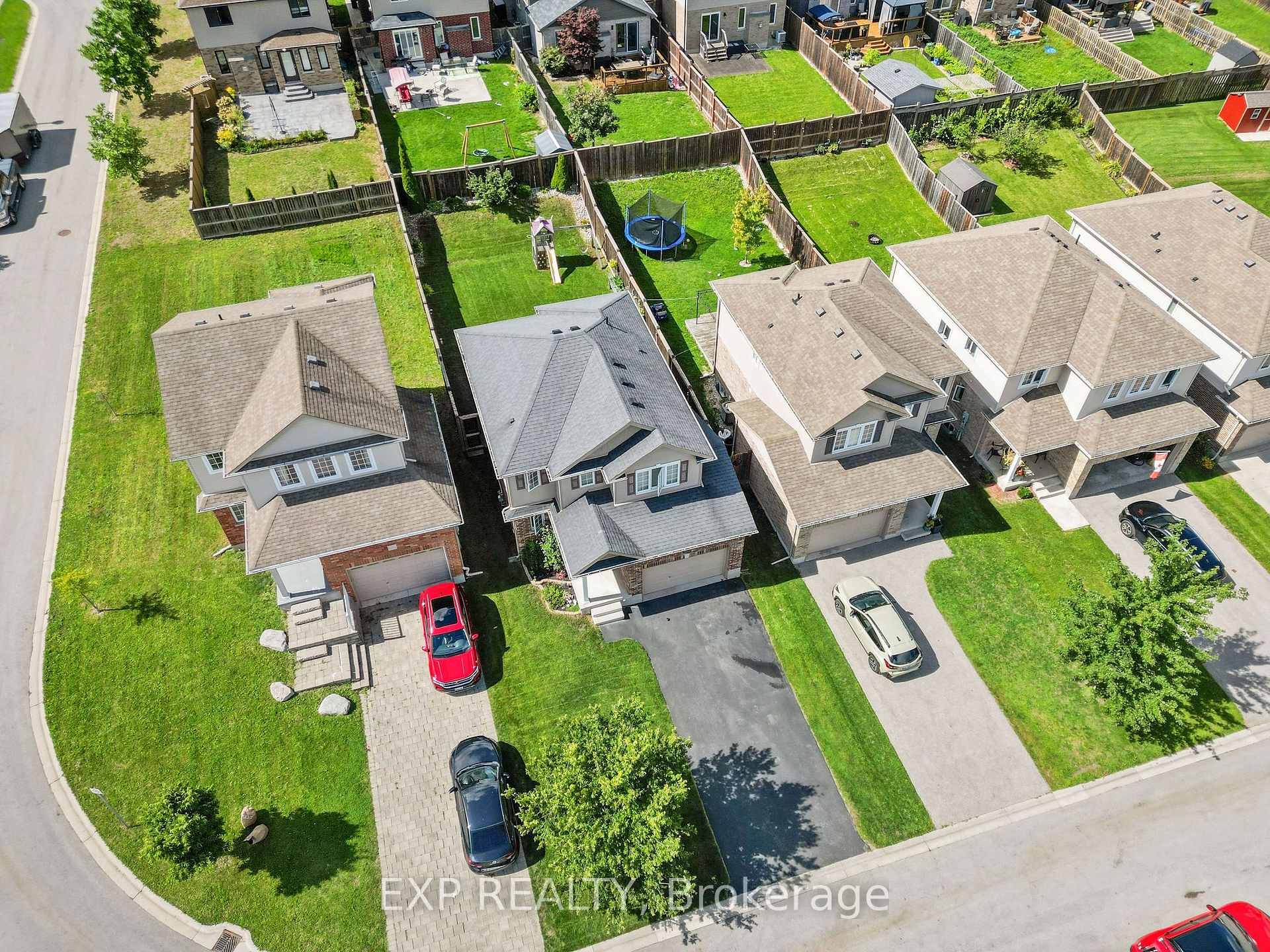 Photo 33 of 2700 Foxbend Link, London, North S — HOMEH