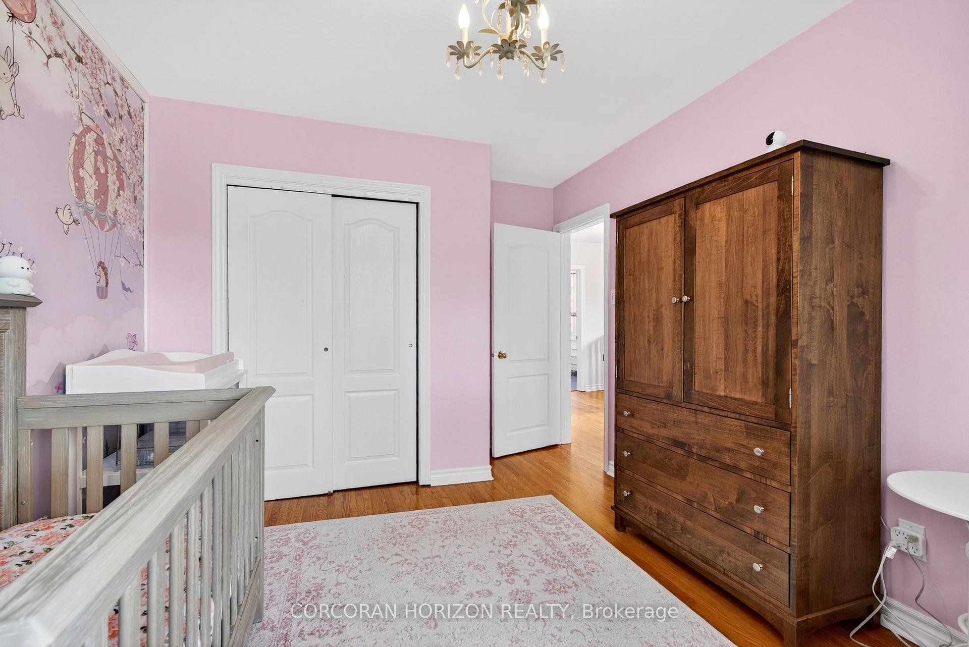Photo 26 of 77 Mineola Road E, Mississauga, Mineola — HOMEH