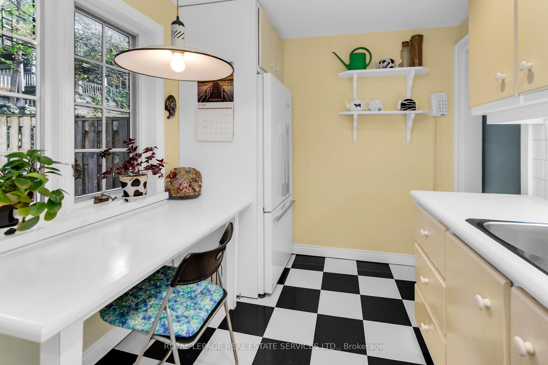 Photo 10 of 405 Glenlake Avenue, Toronto, High Park North — HOMEH