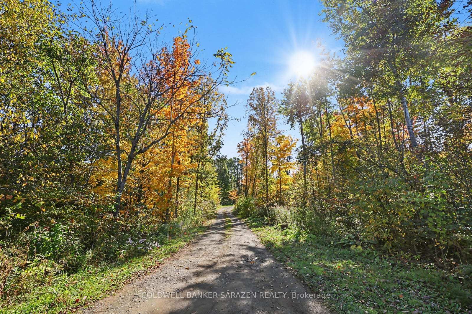 Photo 4 of 3205 Yorks Corners Road, Ottawa, Osgoode Twp (East) (Incl Kenmore) — HOMEH