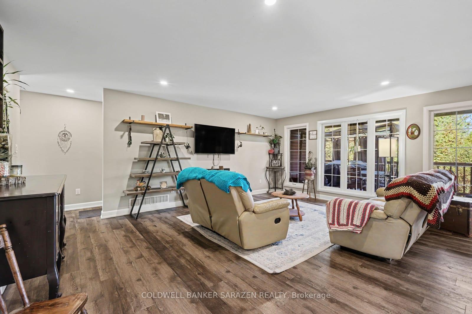 Photo 10 of 3205 Yorks Corners Road, Ottawa, Osgoode Twp (East) (Incl Kenmore) — HOMEH