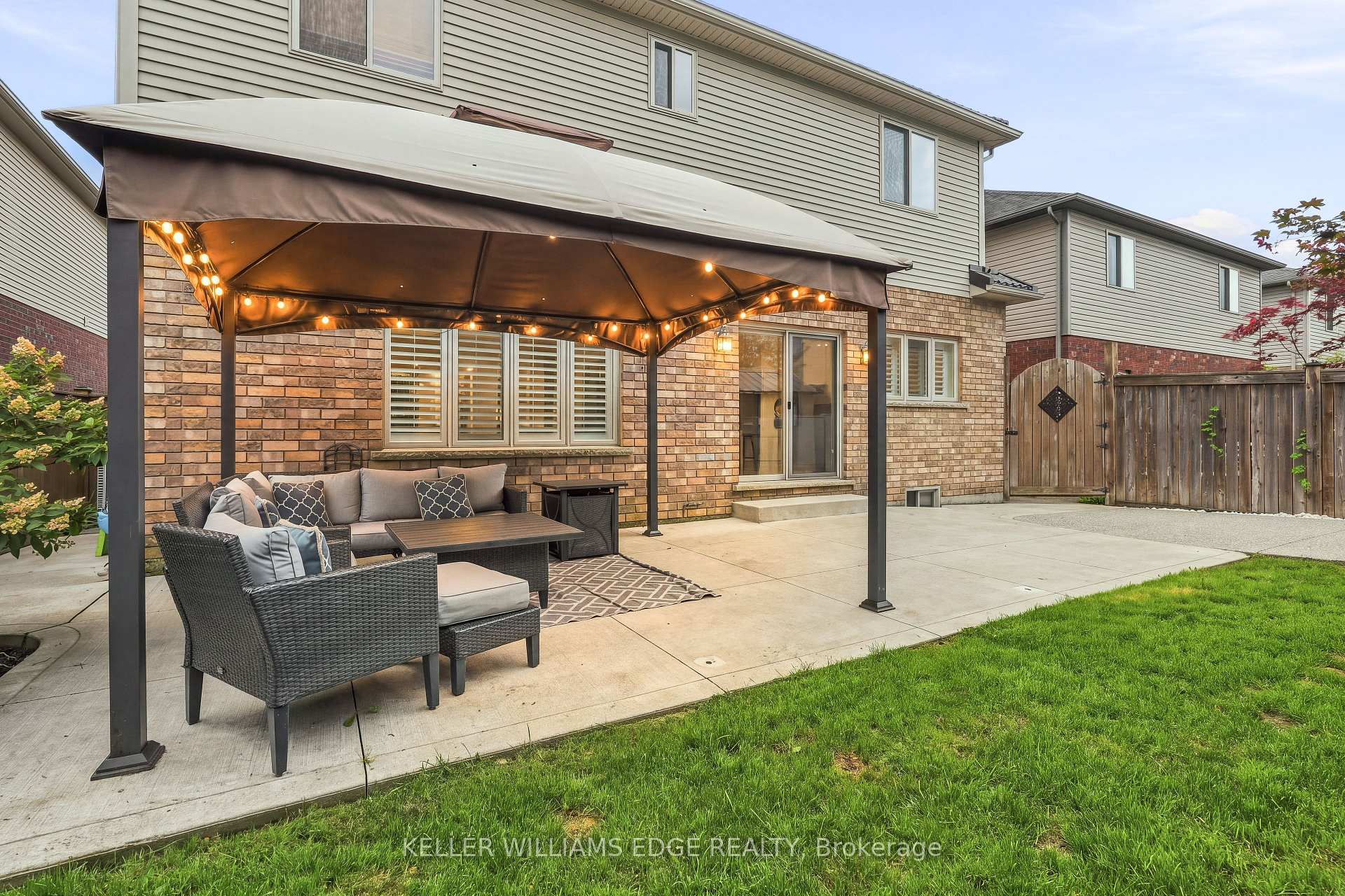Photo 43 of 53 Valiant Circle, Hamilton, Binbrook — HOMEH
