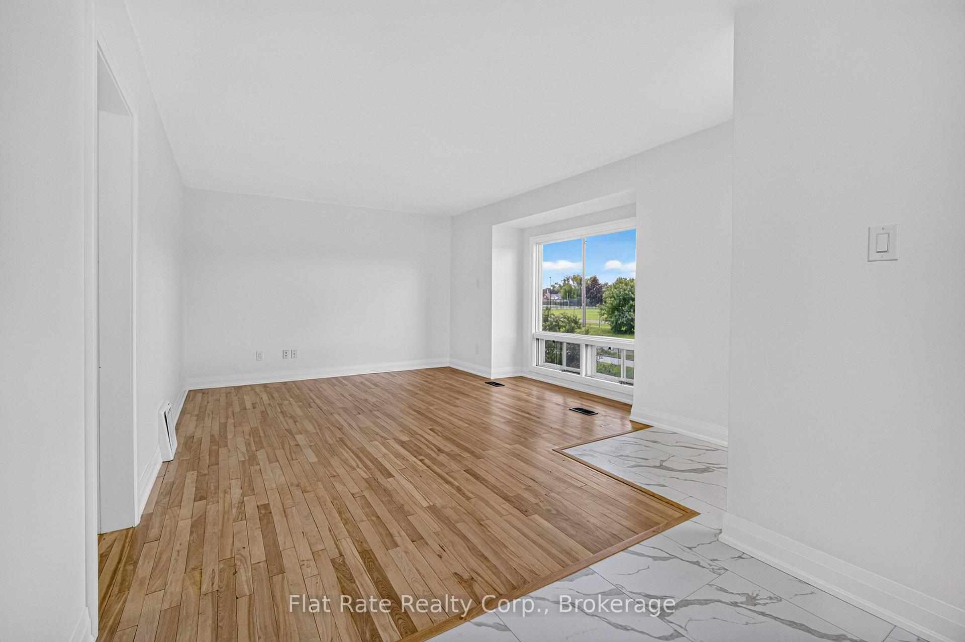 Photo 6 of 718 Gillespie Avenue, Peterborough, Otonabee Ward 1 — HOMEH