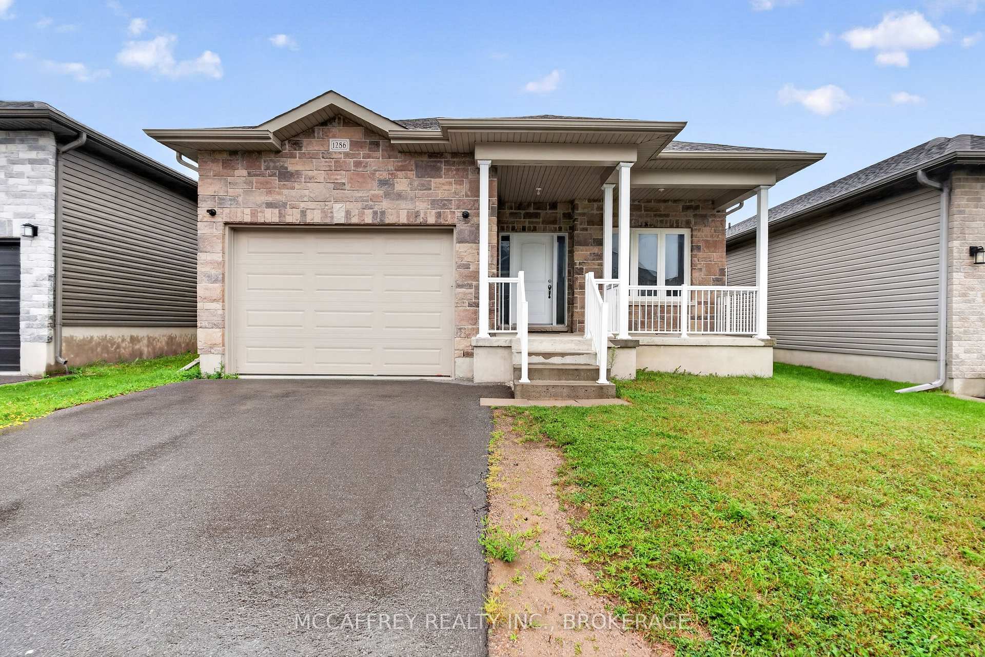 Photo of 1286 Carfa Crescent