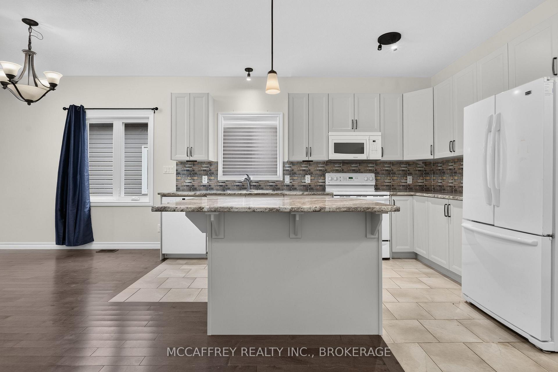 Photo 7 of 1286 Carfa Crescent, Kingston, City Northwest — HOMEH