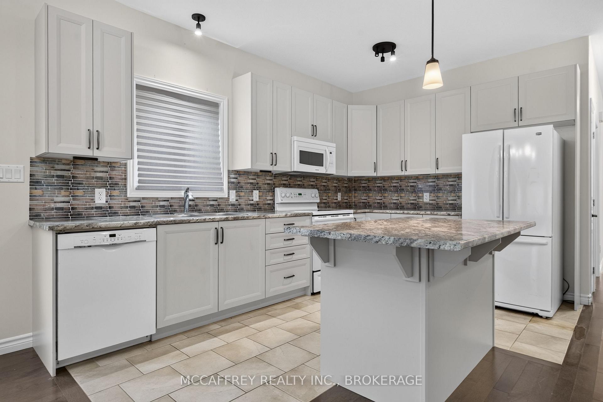 Photo 9 of 1286 Carfa Crescent, Kingston, City Northwest — HOMEH
