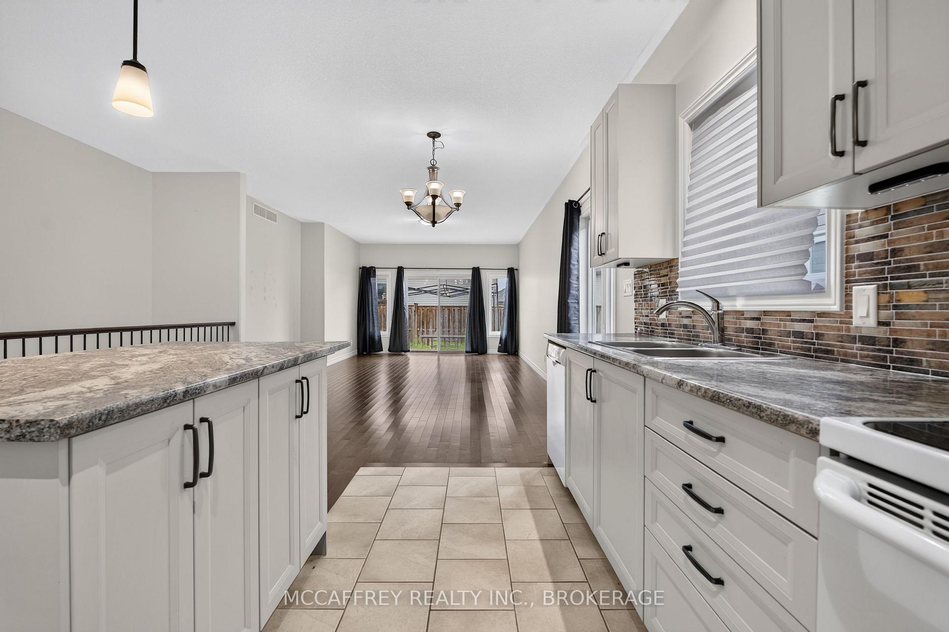 Photo 12 of 1286 Carfa Crescent, Kingston, City Northwest — HOMEH