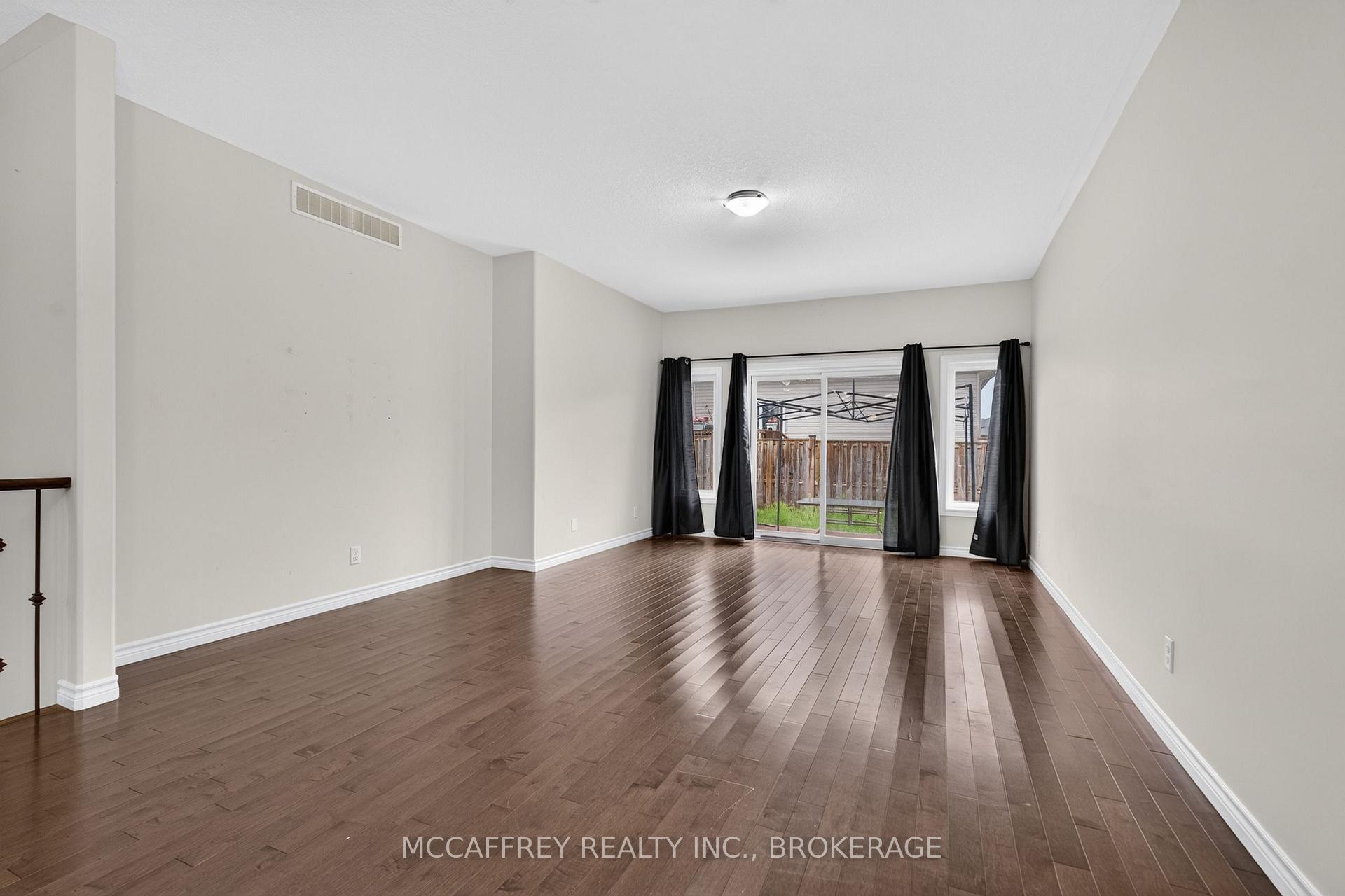 Photo 13 of 1286 Carfa Crescent, Kingston, City Northwest — HOMEH