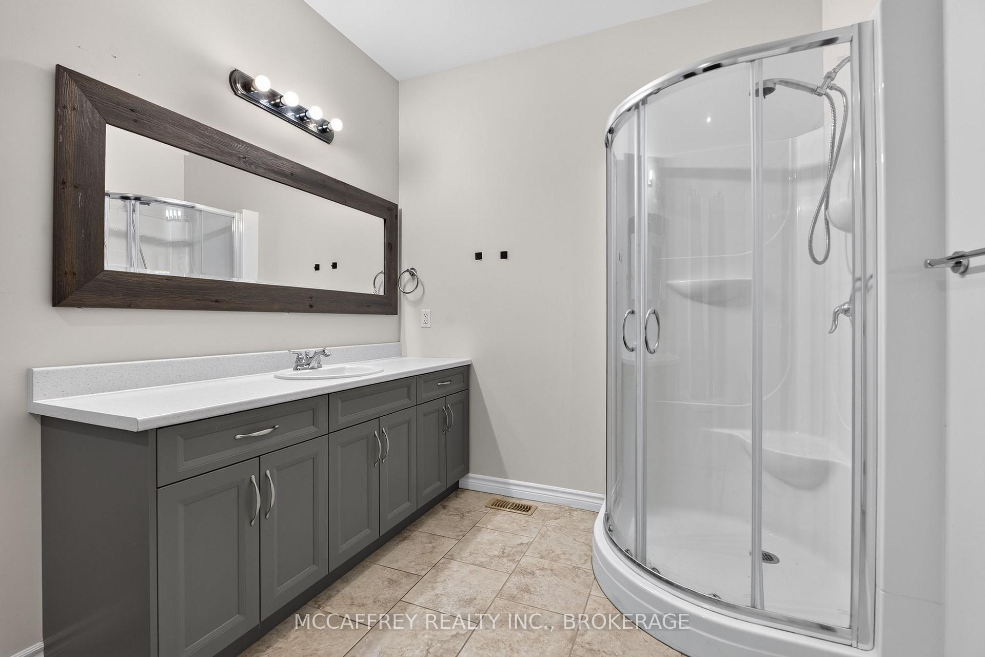 Photo 24 of 1286 Carfa Crescent, Kingston, City Northwest — HOMEH