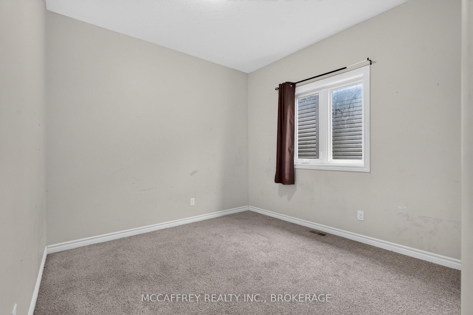 Photo 29 of 1286 Carfa Crescent, Kingston, City Northwest — HOMEH