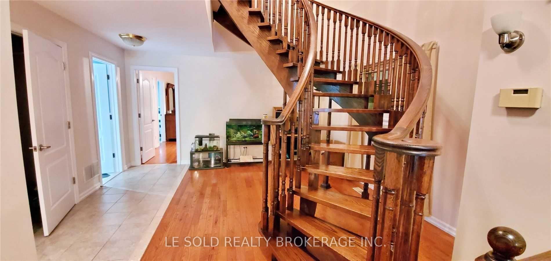 Photo 3 of Unit Upper, 50 Dickson Hill Road, Markham, Rural Markham — HOMEH