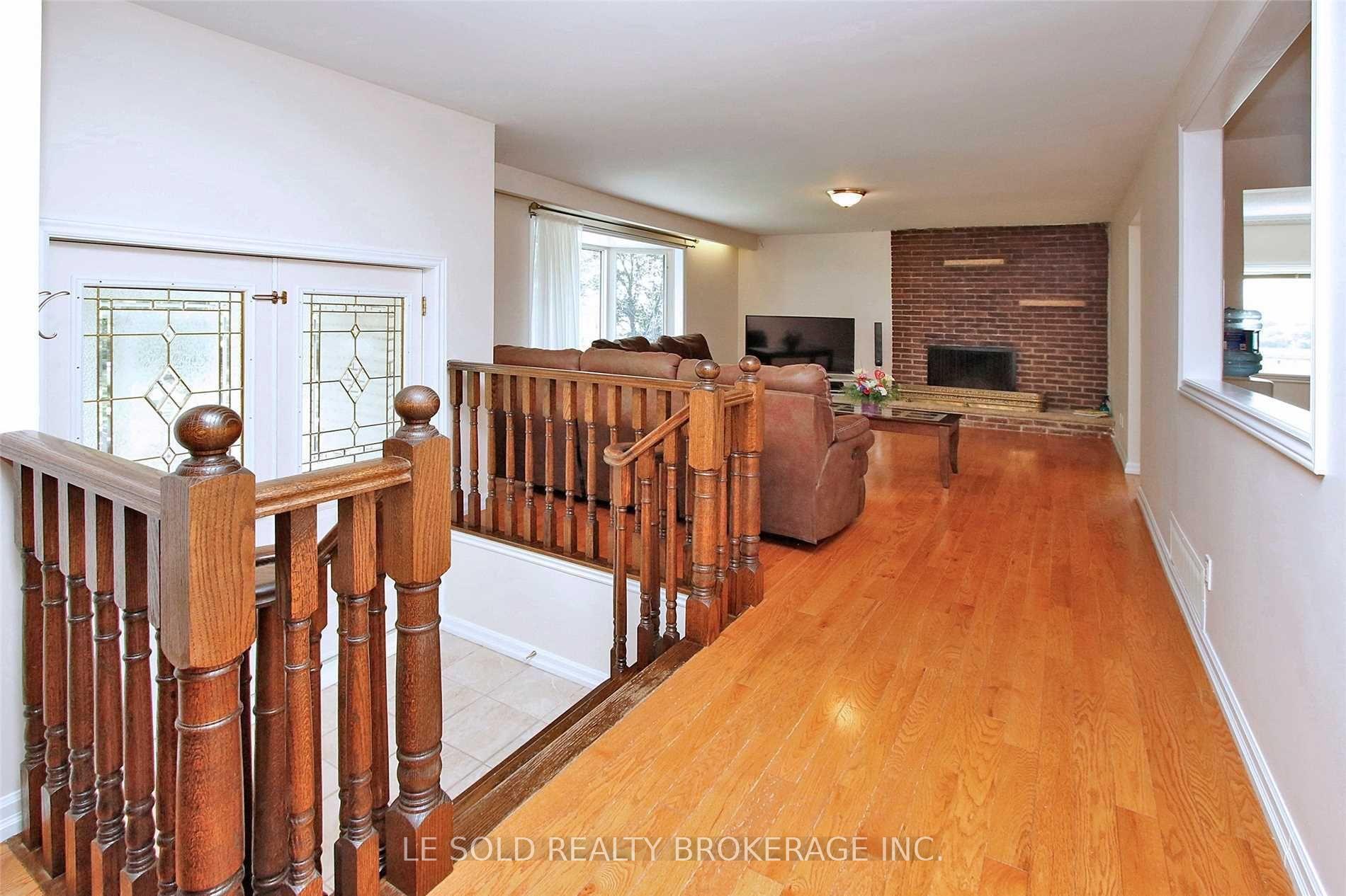 Photo 5 of Unit Upper, 50 Dickson Hill Road, Markham, Rural Markham — HOMEH