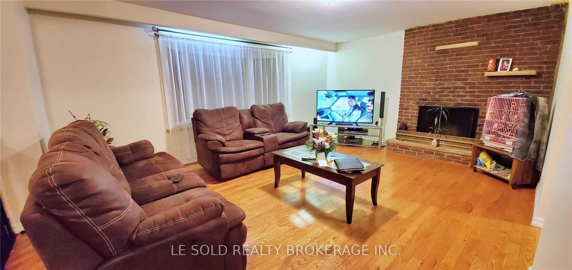 Photo 7 of Unit Upper, 50 Dickson Hill Road, Markham, Rural Markham — HOMEH