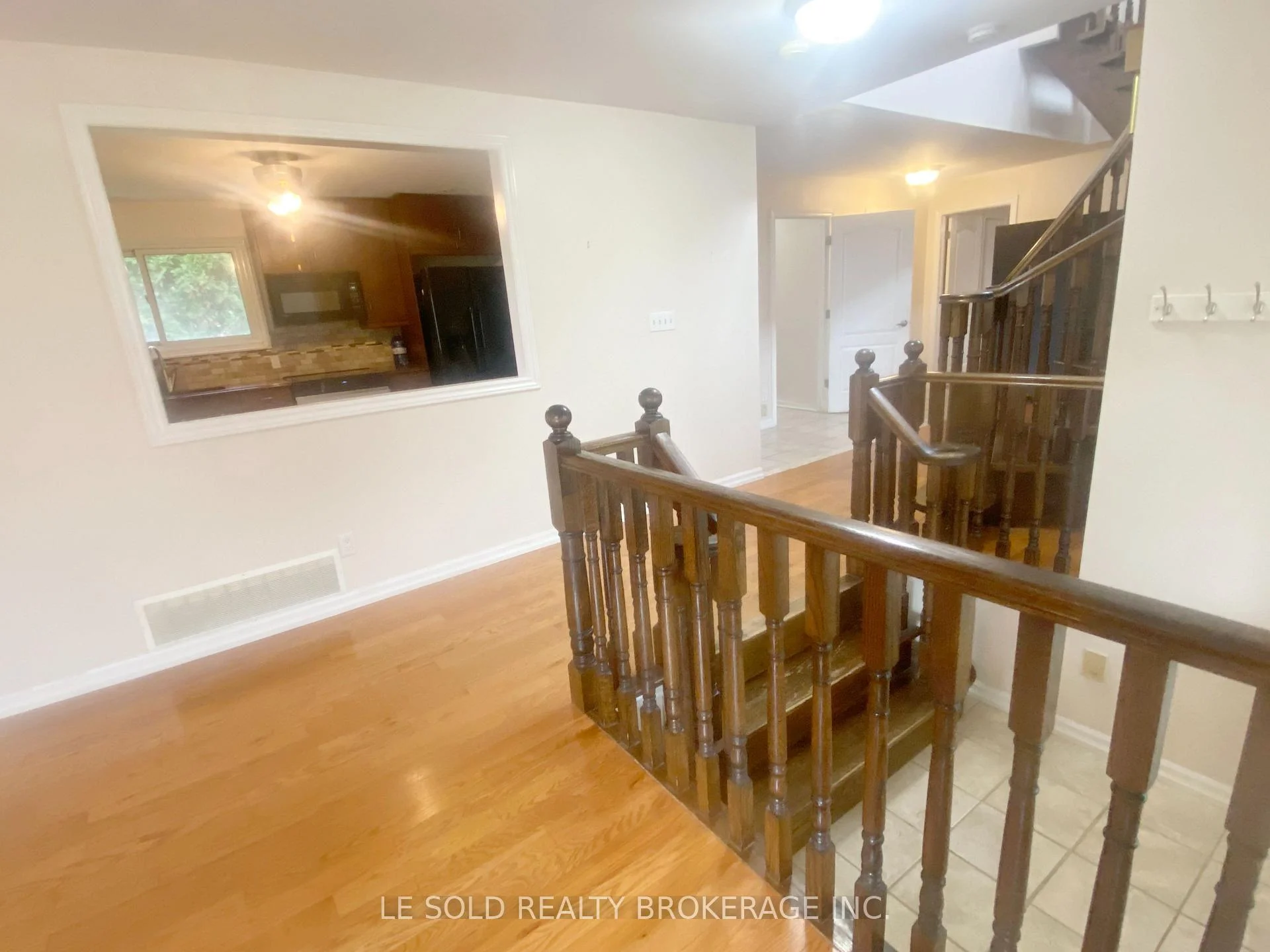 Photo 12 of Unit Upper, 50 Dickson Hill Road, Markham, Rural Markham — HOMEH