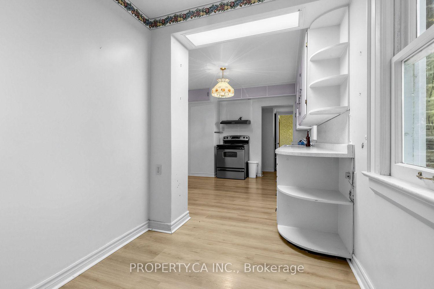 Photo 17 of 54 Baby Point Road, Toronto, Lambton Baby Point — HOMEH