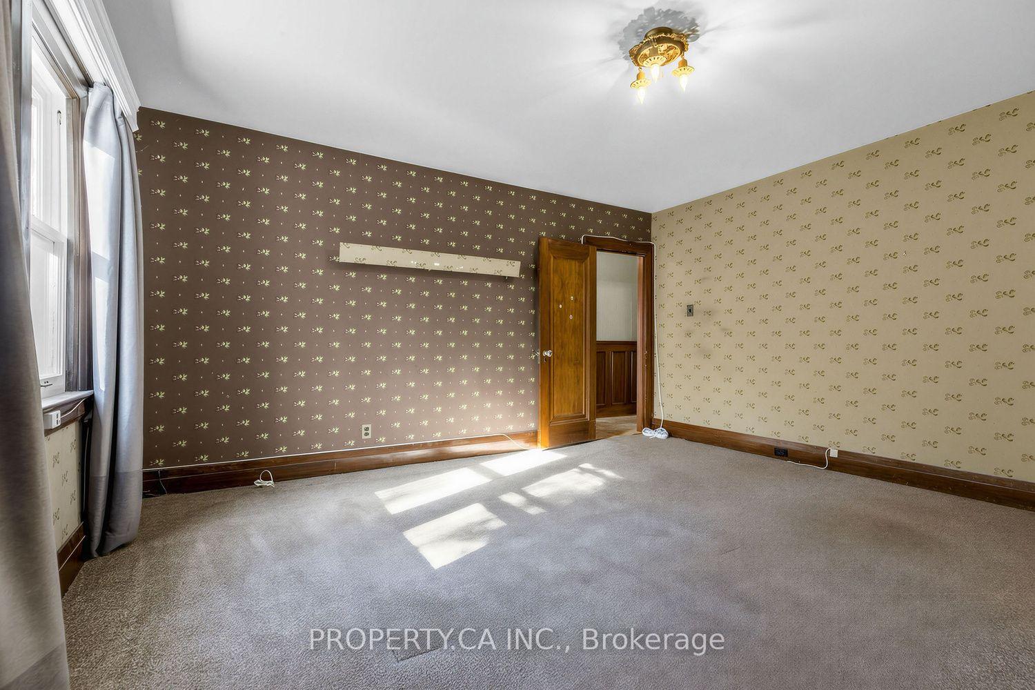Photo 28 of 54 Baby Point Road, Toronto, Lambton Baby Point — HOMEH