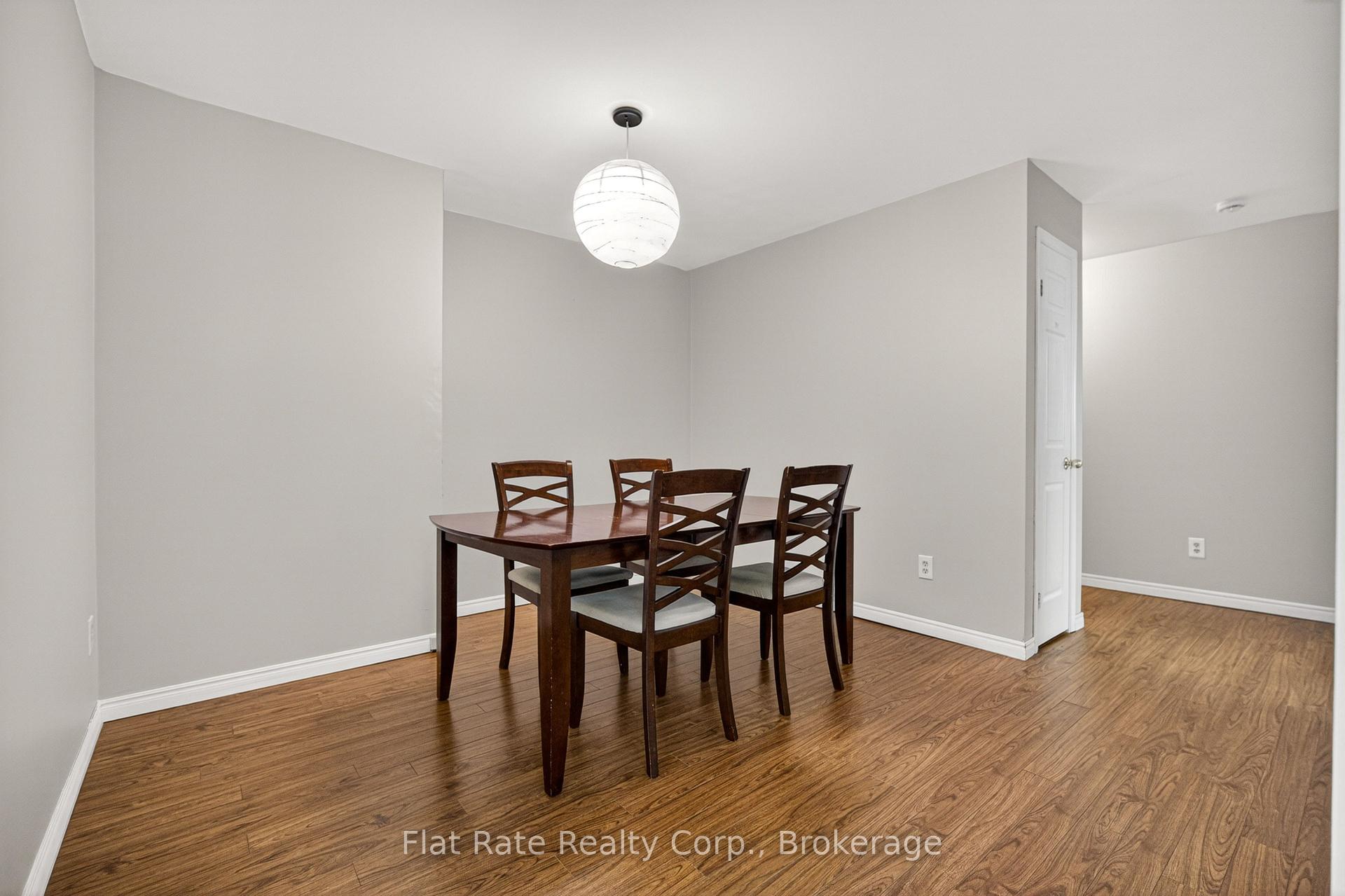 Photo 7 of Unit 101, 1429 Clearview Drive, Peterborough, Monaghan Ward 2 — HOMEH