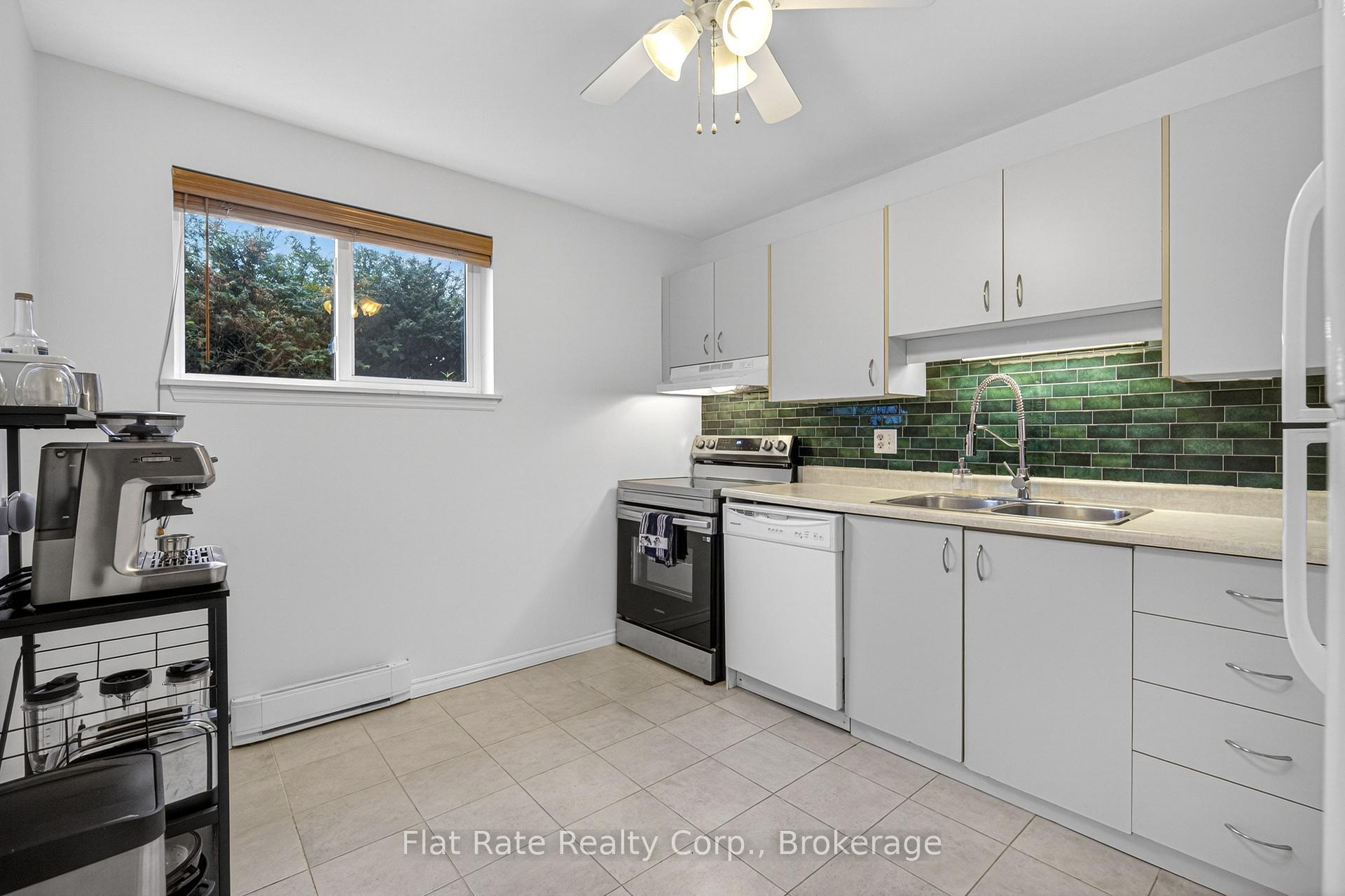 Photo 9 of Unit 101, 1429 Clearview Drive, Peterborough, Monaghan Ward 2 — HOMEH