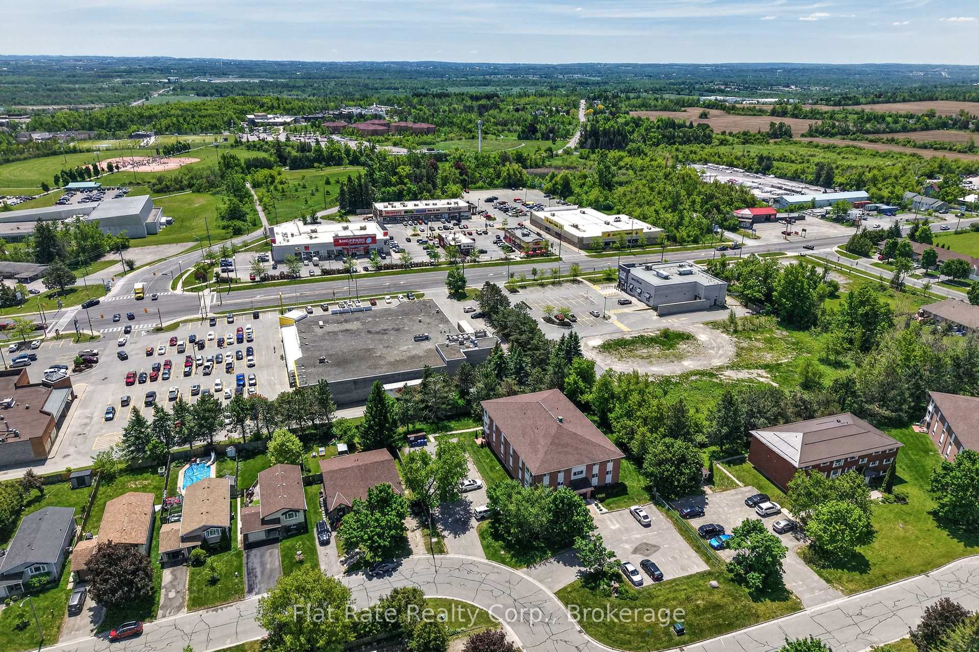 Photo 19 of Unit 101, 1429 Clearview Drive, Peterborough, Monaghan Ward 2 — HOMEH