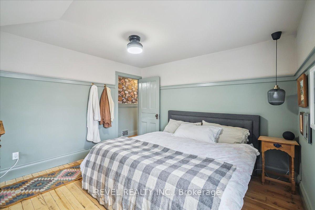 Photo 30 of 47 Mill Street N, Hamilton, Waterdown — HOMEH