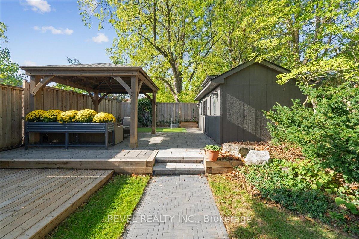 Photo 42 of 47 Mill Street N, Hamilton, Waterdown — HOMEH