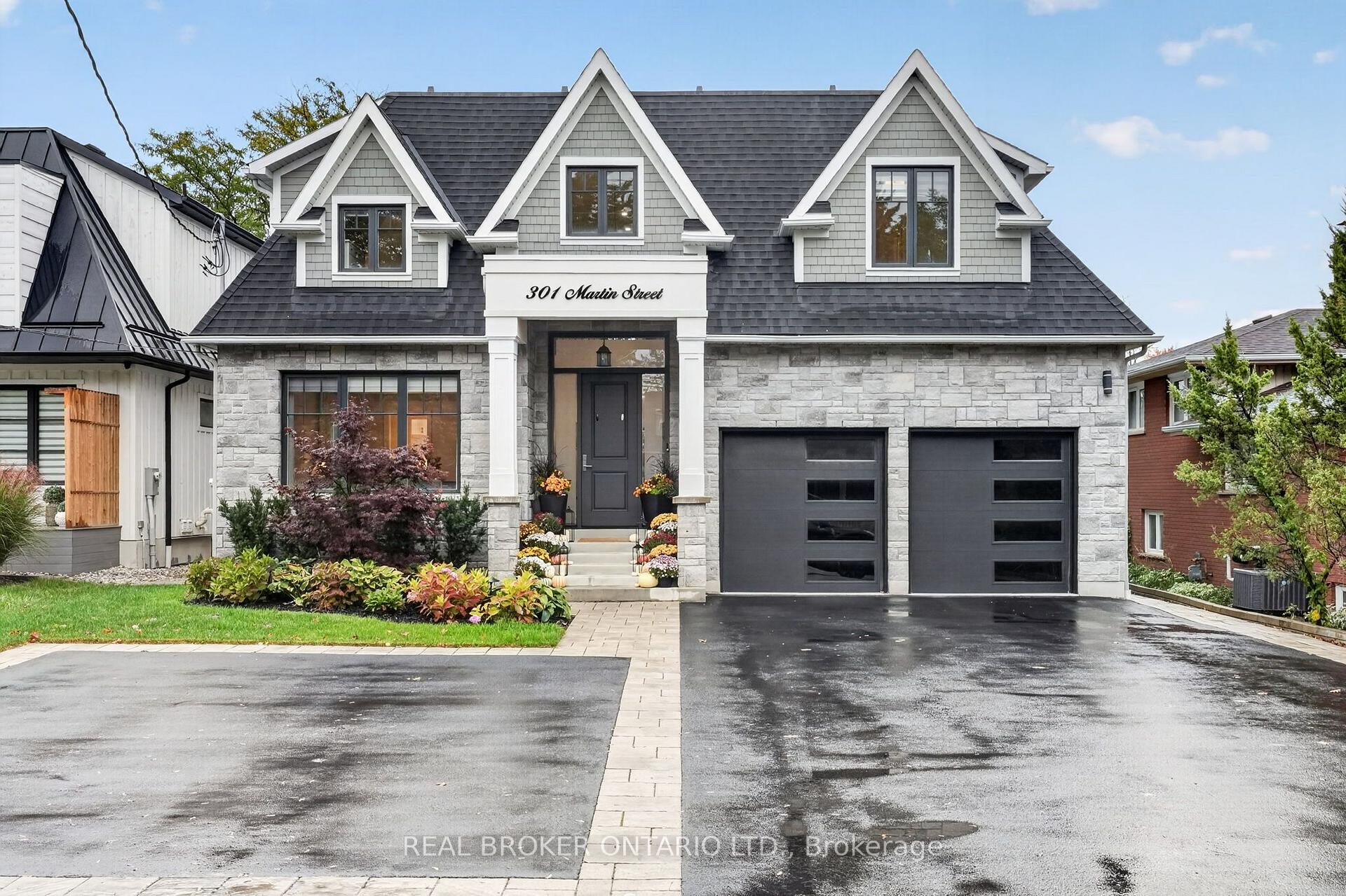 Photo of 301 Martin Street