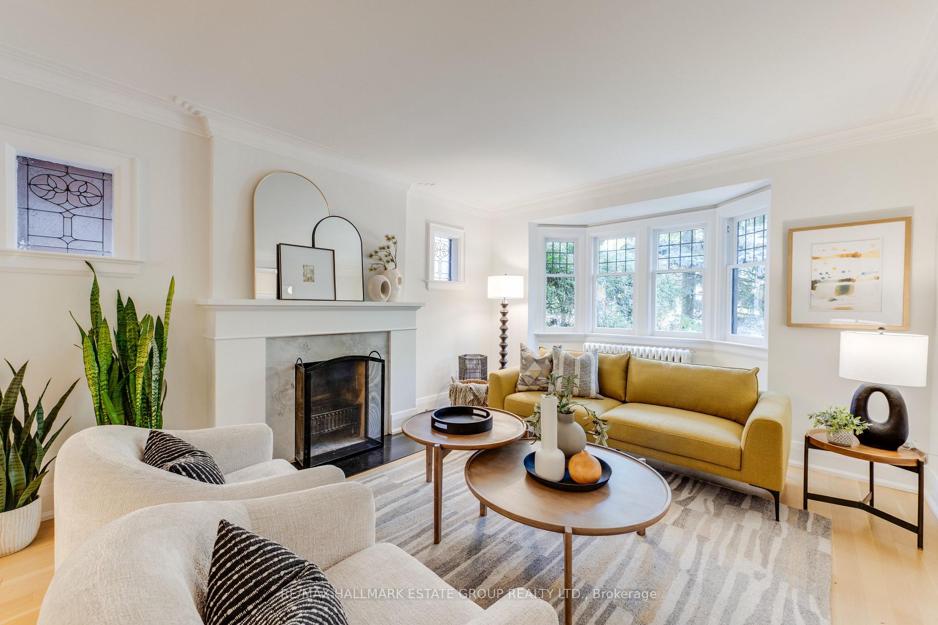Photo 4 of 36 Courcelette Road, Scarborough, Birchcliffe-Cliffside — HOMEH