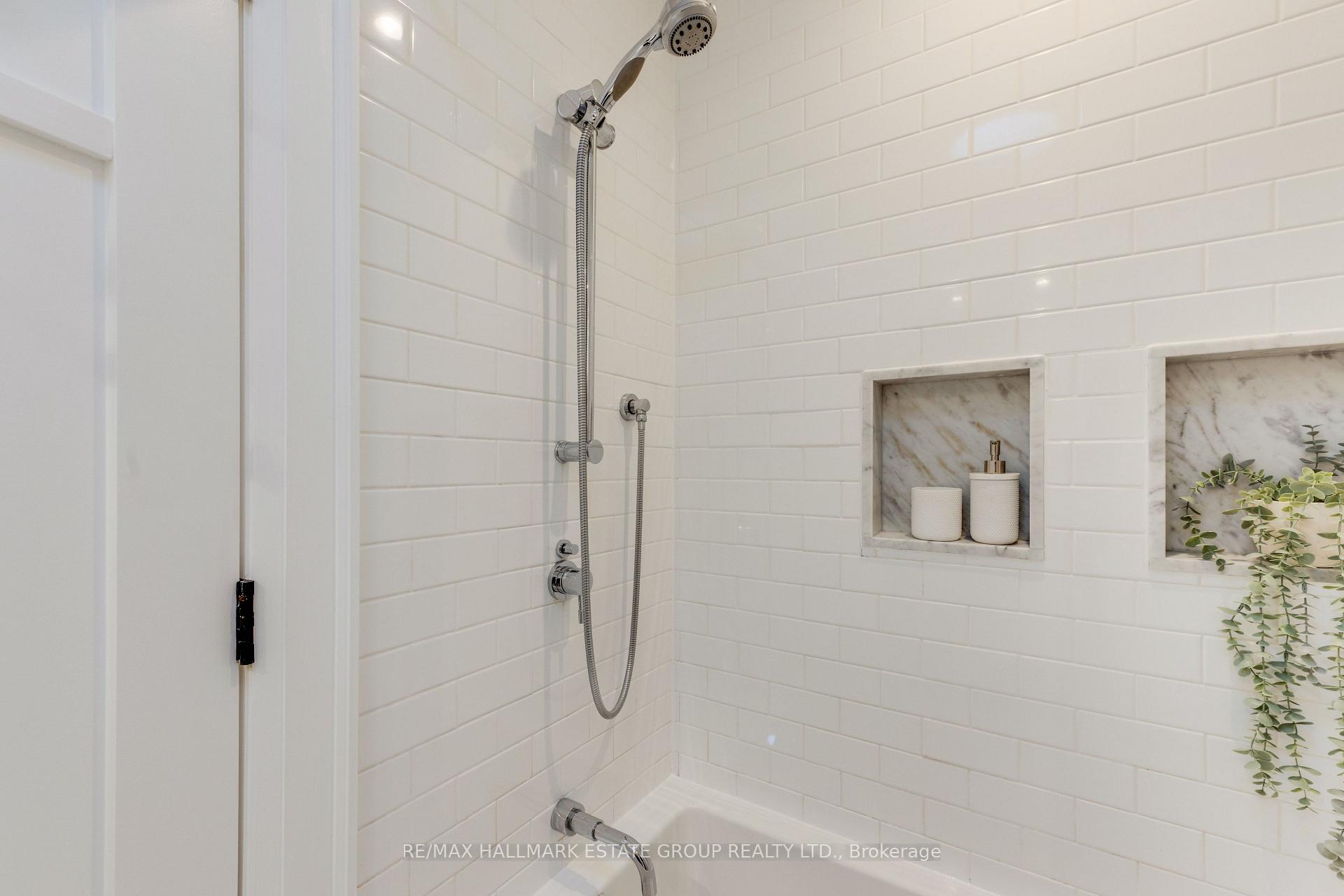 Photo 32 of 36 Courcelette Road, Scarborough, Birchcliffe-Cliffside — HOMEH