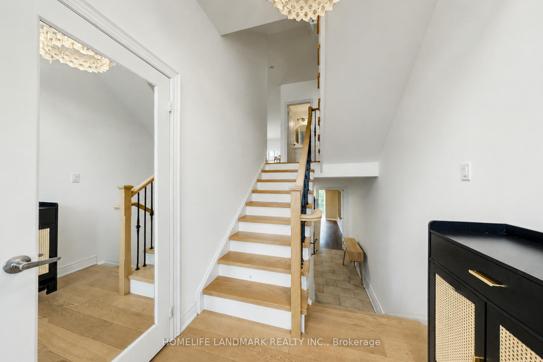 Photo 4 of Unit 27, 8900 Bathurst Street, Vaughan, Patterson — HOMEH