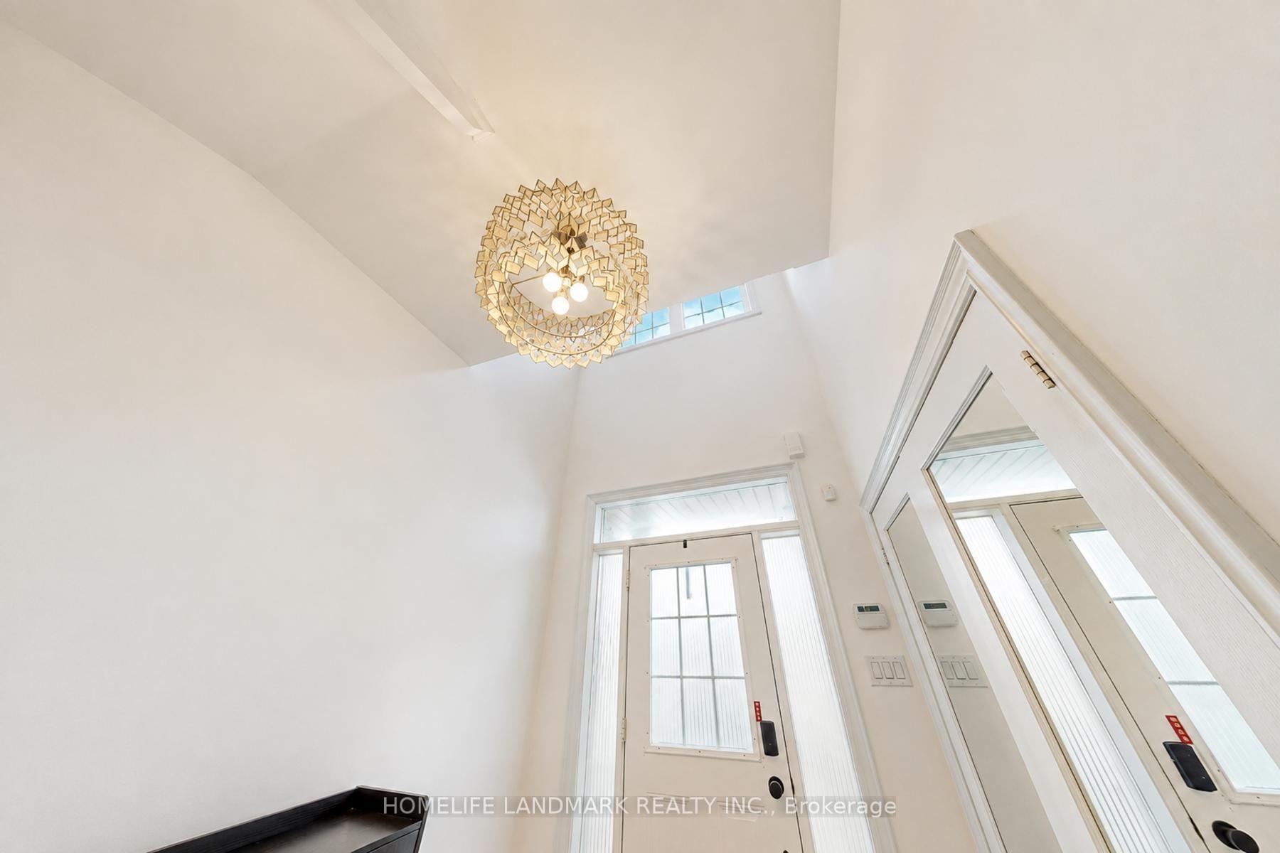 Photo 5 of Unit 27, 8900 Bathurst Street, Vaughan, Patterson — HOMEH