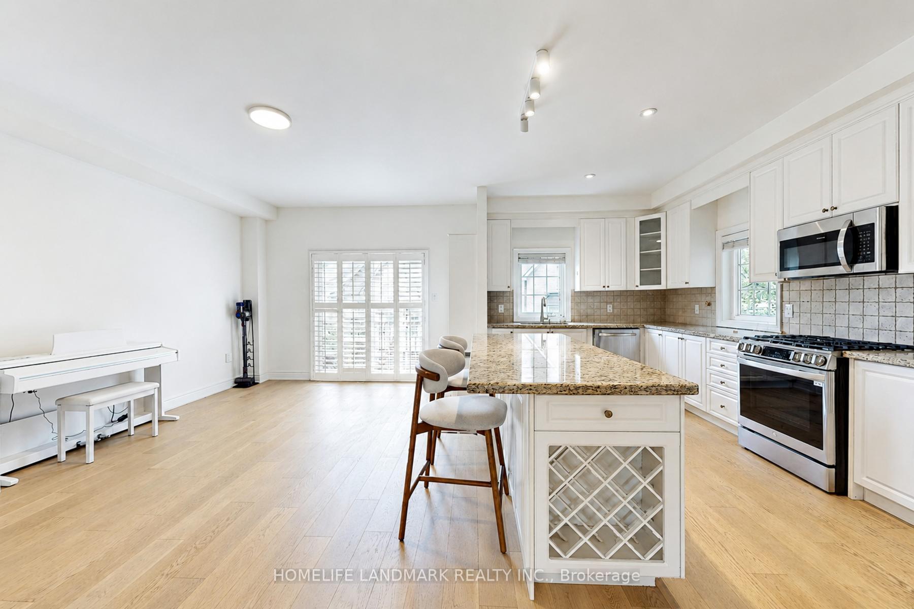 Photo 16 of Unit 27, 8900 Bathurst Street, Vaughan, Patterson — HOMEH