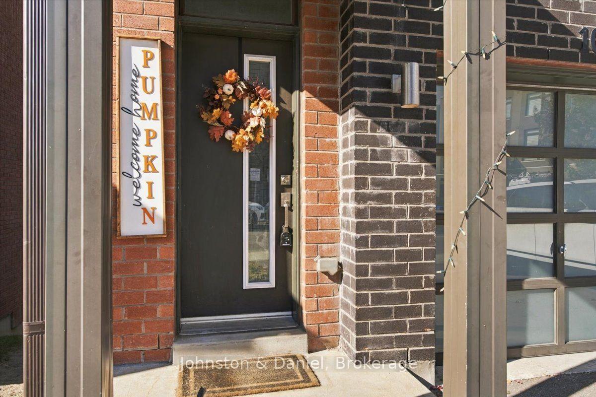 Photo 3 of 106 Dalhousie Street, Vaughan, Vaughan Grove — HOMEH