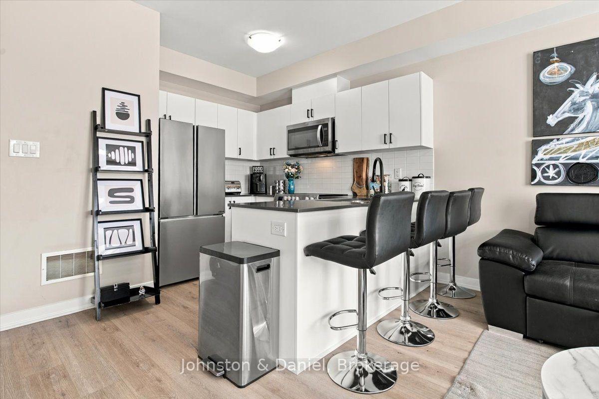 Photo 7 of 106 Dalhousie Street, Vaughan, Vaughan Grove — HOMEH