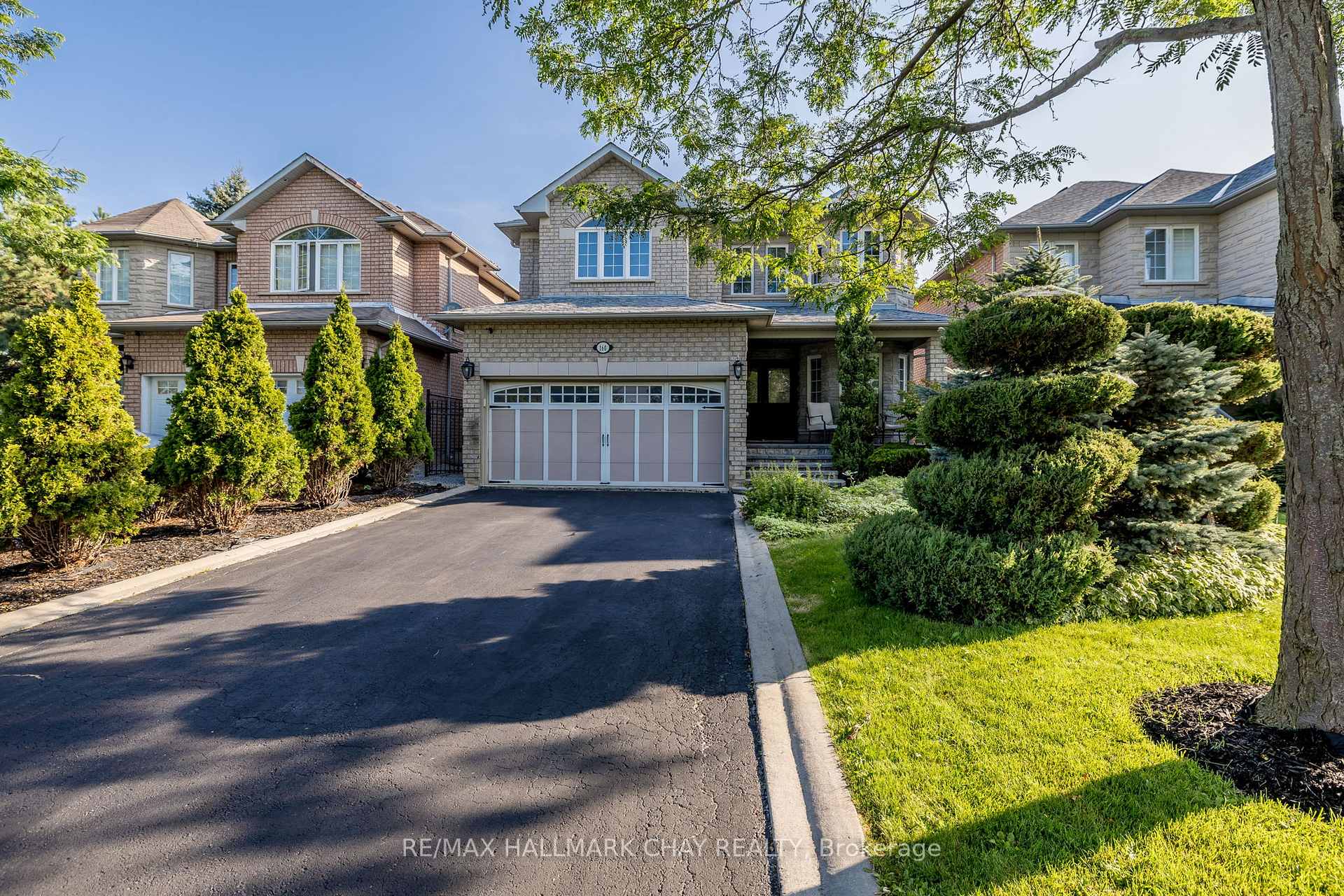 Photo 2 of 160 Golden Gate Circle, Vaughan, Sonoma Heights — HOMEH