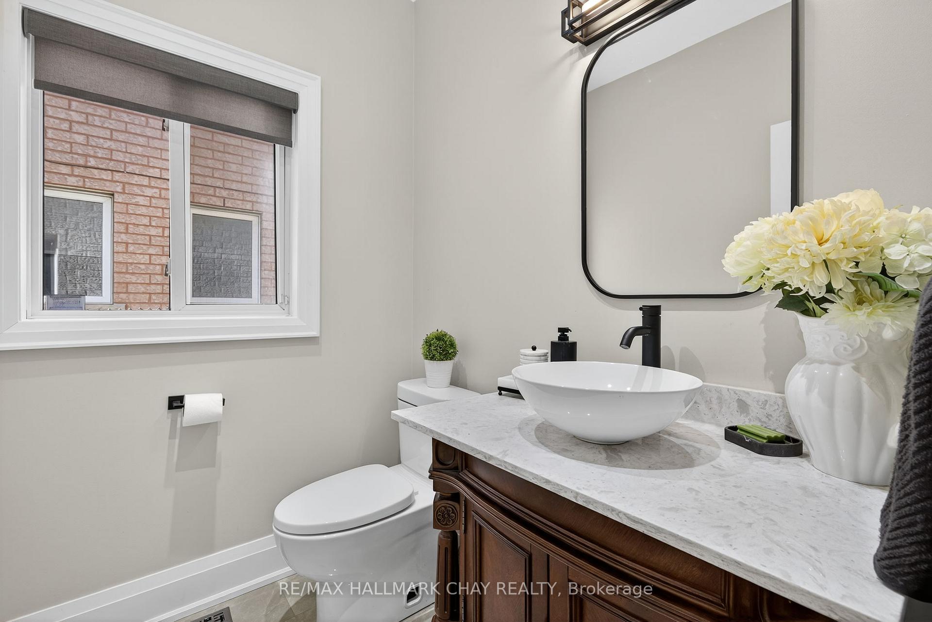 Photo 17 of 160 Golden Gate Circle, Vaughan, Sonoma Heights — HOMEH