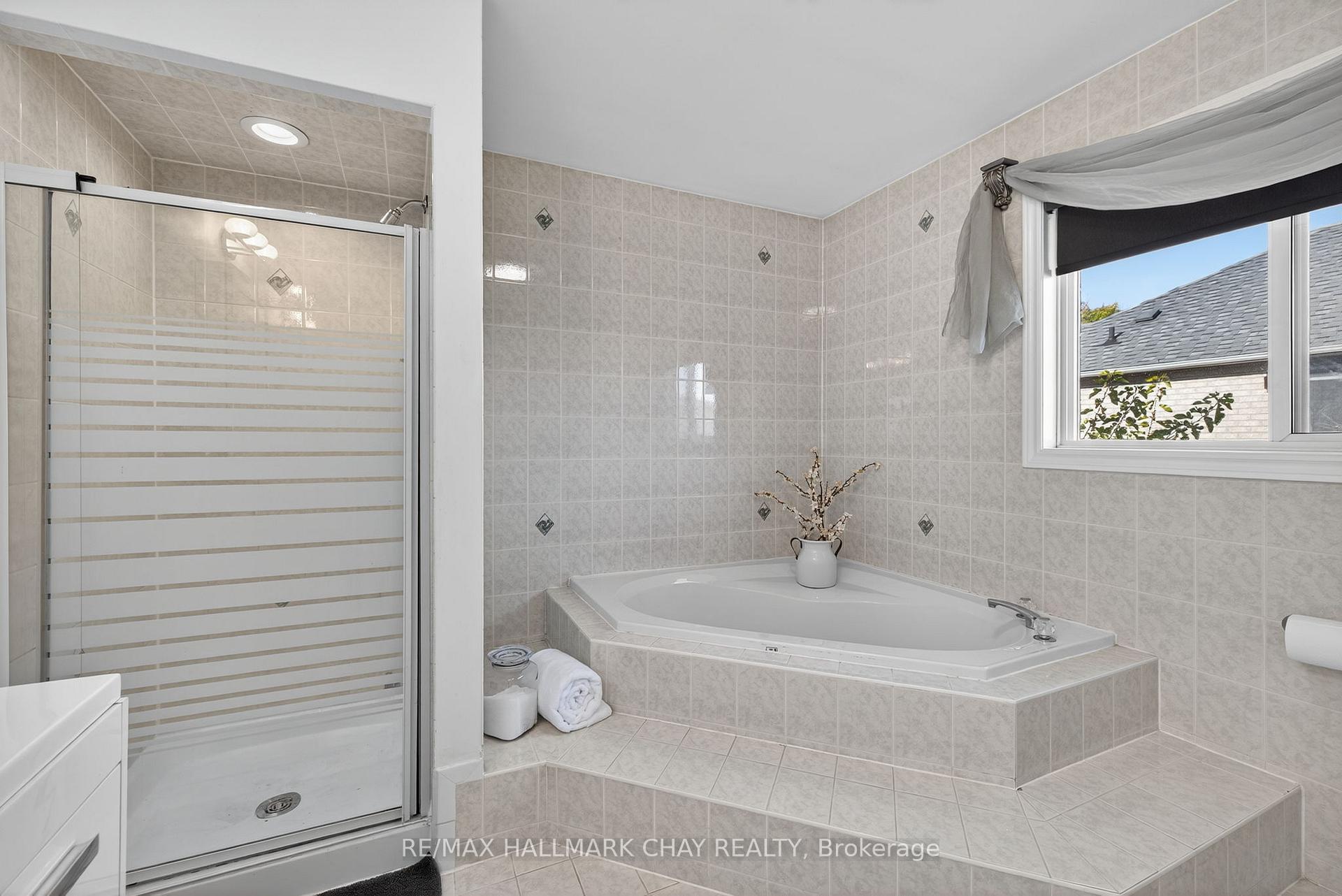 Photo 27 of 160 Golden Gate Circle, Vaughan, Sonoma Heights — HOMEH