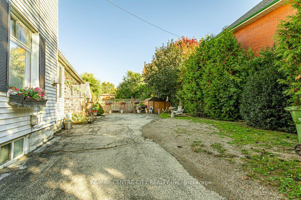 Photo 31 of 61 Alma Street, St. Thomas — HOMEH