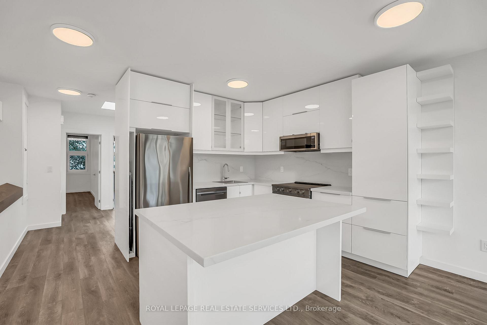 Photo 19 of Unit C, 439 Winona Drive, Toronto, Oakwood Village — HOMEH