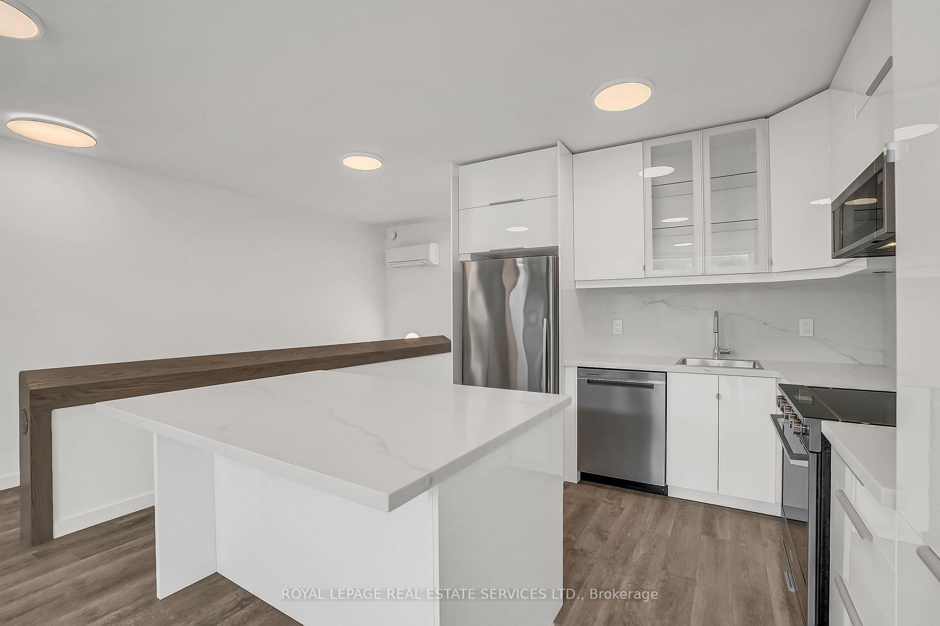 Photo 20 of Unit C, 439 Winona Drive, Toronto, Oakwood Village — HOMEH