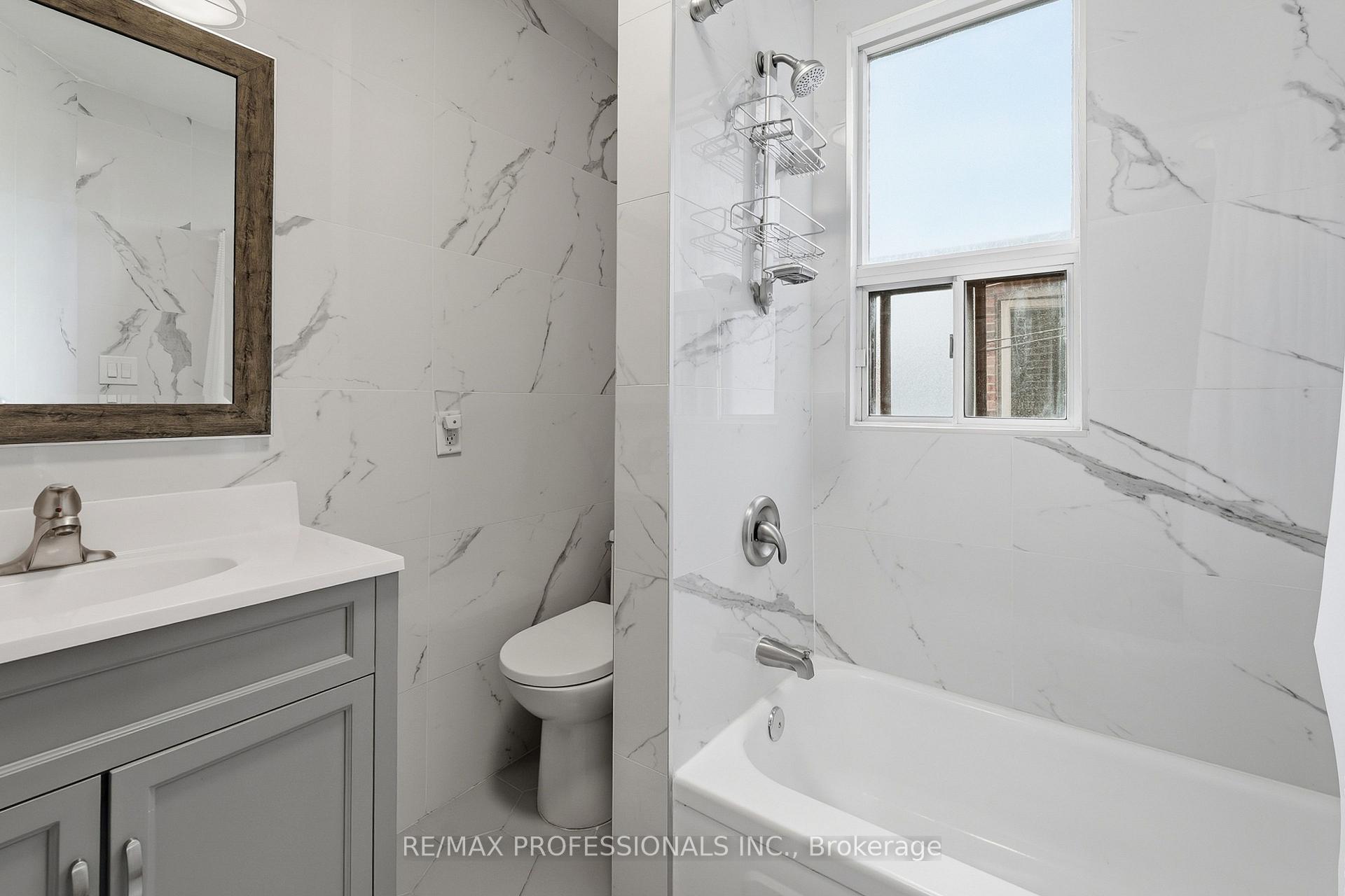 Photo 30 of 227 Montrose Avenue, Toronto, Palmerston-Little Italy — HOMEH