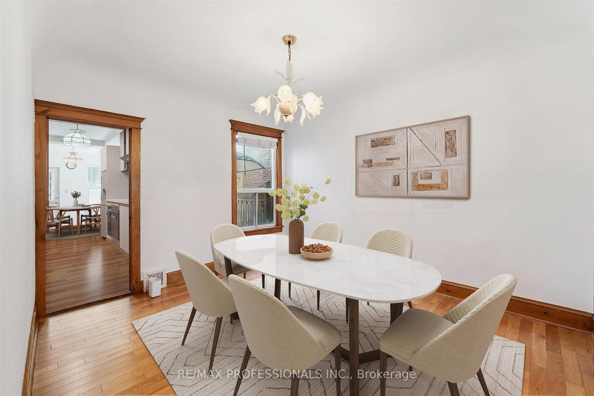 Photo 14 of 227 Montrose Avenue, Toronto, Palmerston-Little Italy — HOMEH