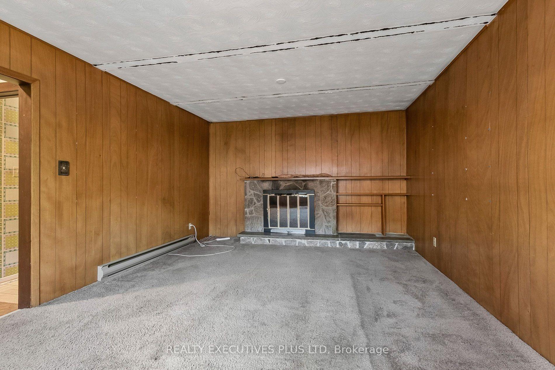 Photo 15 of 12 Mandel Crescent, North York, Bayview Woods-Steeles — HOMEH