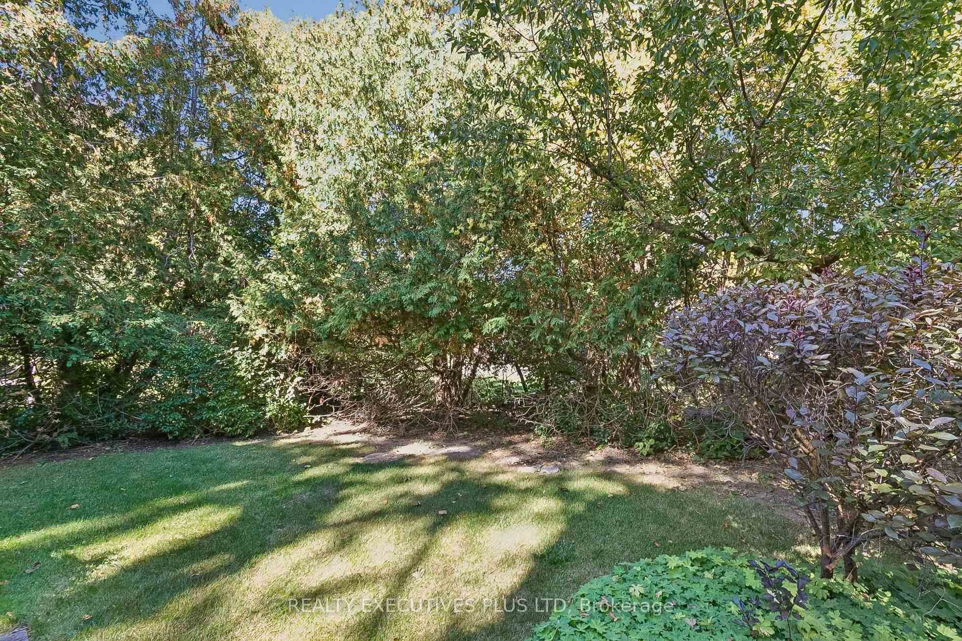 Photo 37 of 12 Mandel Crescent, North York, Bayview Woods-Steeles — HOMEH