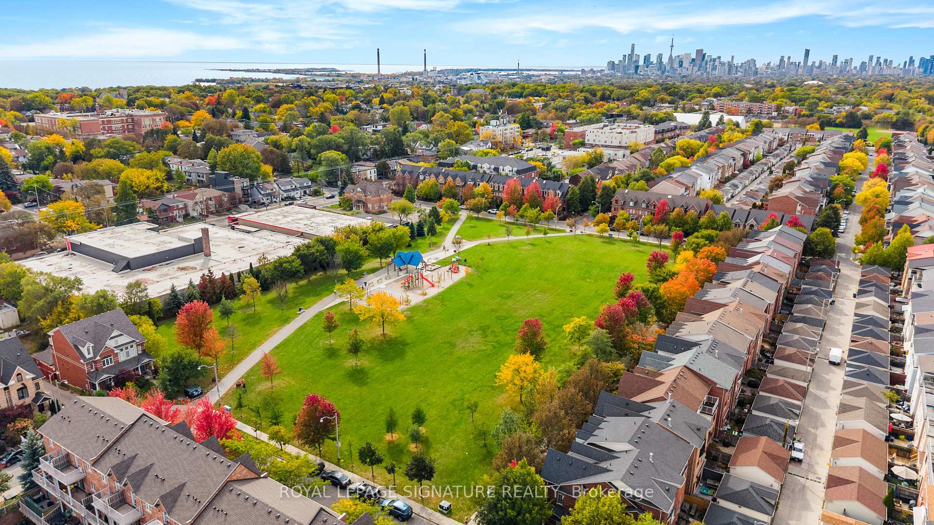 Photo 27 of 34 Carnahan Terrace, Toronto, East End-Danforth — HOMEH