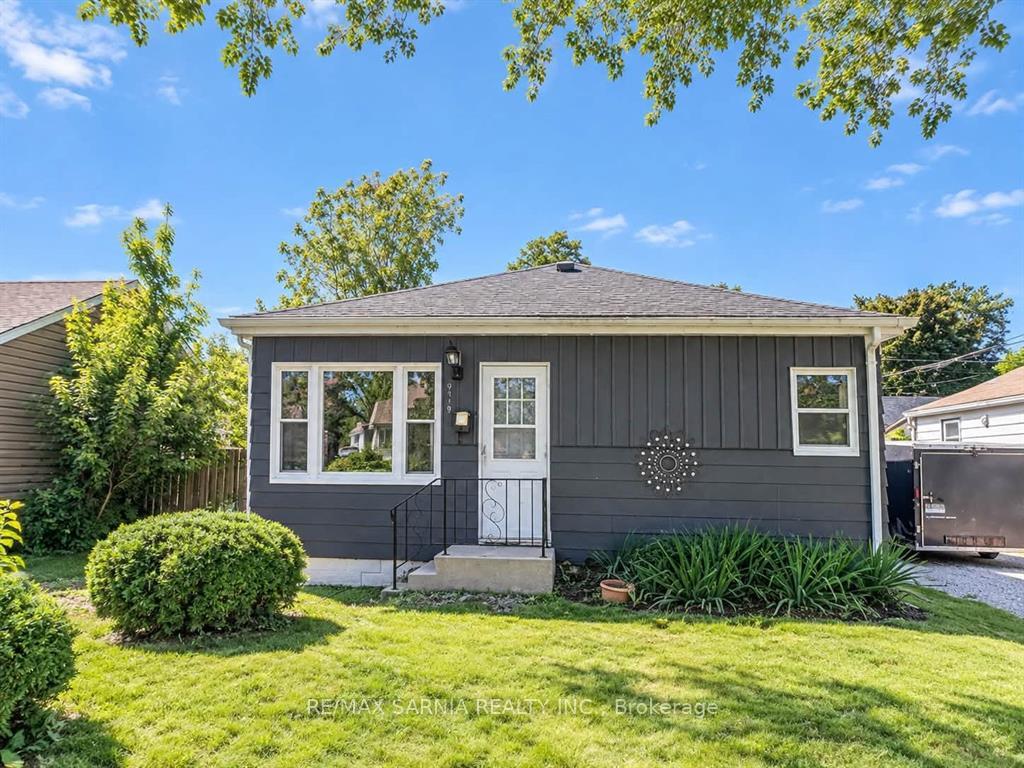 Photo of 2519 Tourangeau Road