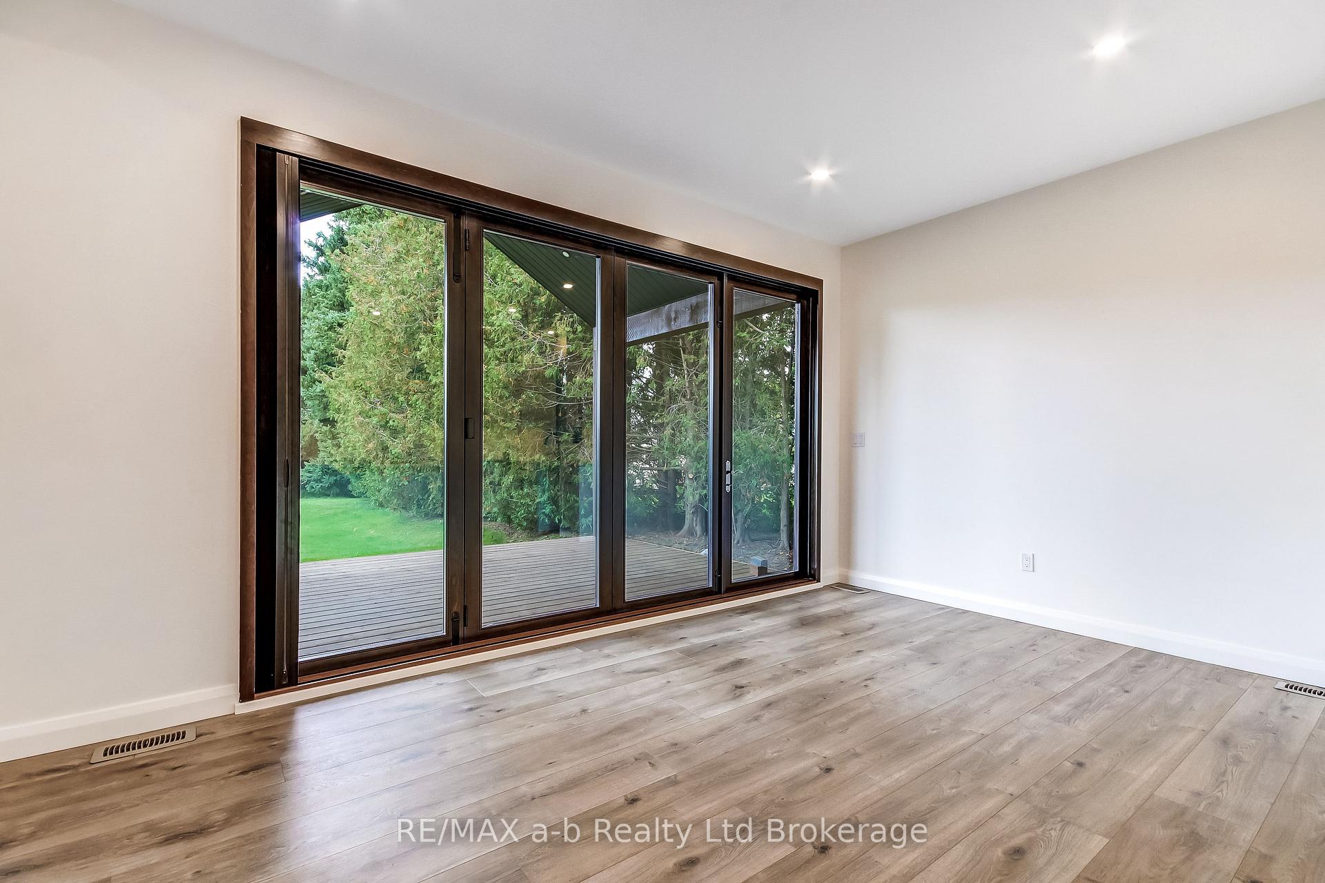 Photo 13 of 16 Cornwell Crescent, Norwich, Norwich Town — HOMEH