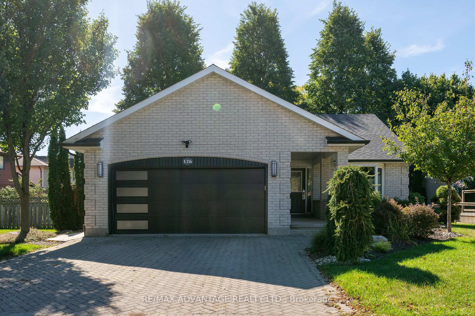 Photo 1 of 126 Mountainview Crescent, London, South N — HOMEH